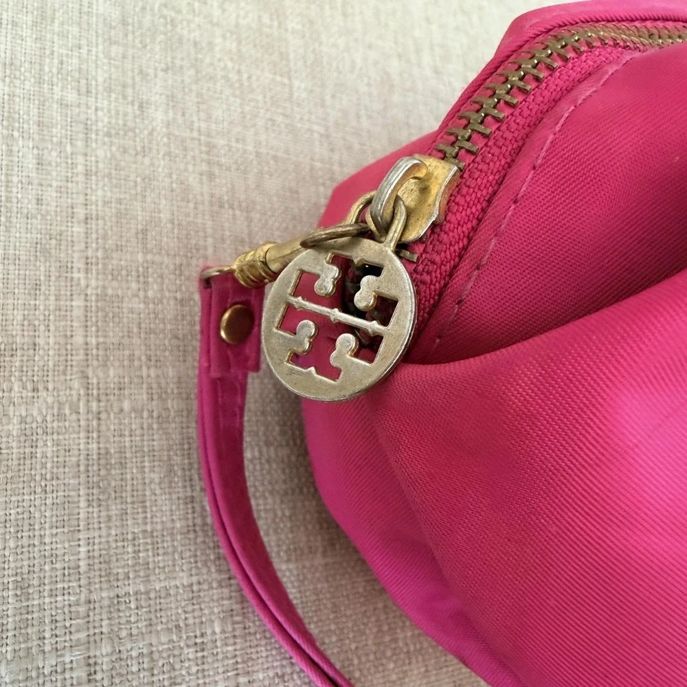 Tory Burch Clutch Wristlet Bag Womens Small Pink Nylon Zip Travel Makeup Bag